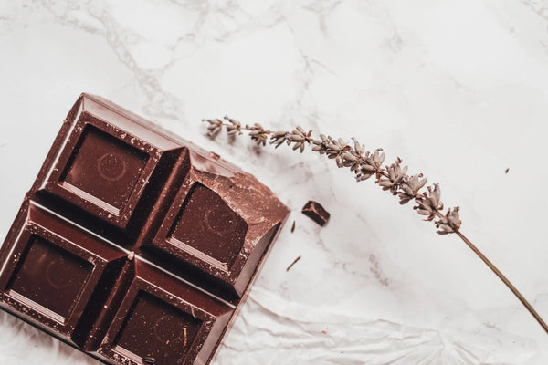 Les 5 bienfaits insoupçonnés du chocolat sur ta santé 🍫